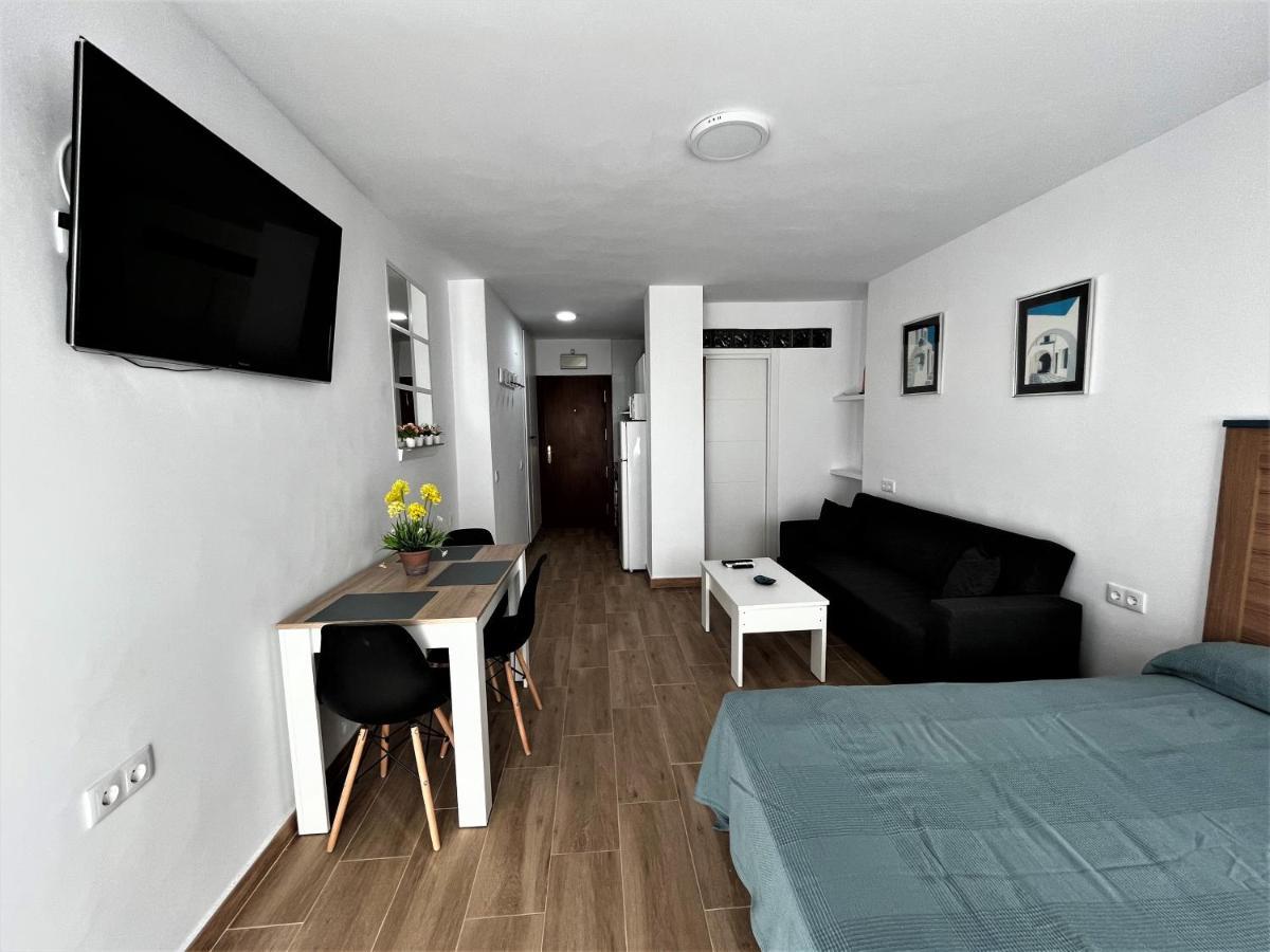Ver7 - Estudio, Wifi, Fire Stick Amazon, Terraza, Vistas Al Mar, Piscina Torremolinos Exterior photo